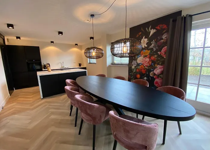 Vakantiehuis Buitenplaats 99 *