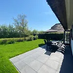 Buitenplaats 99 Сasa de vacaciones *